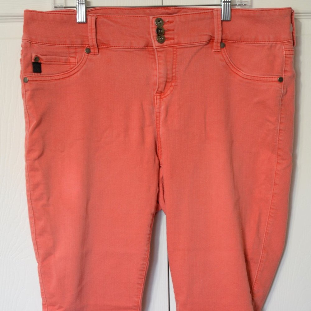 TORRID Coral Pink Jeggings